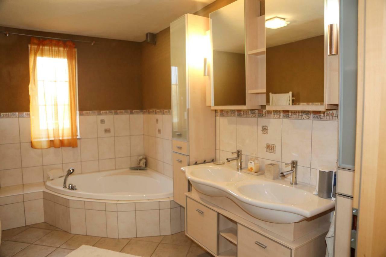 Luxusferienhaus Maiersdorf Villa Екстериор снимка